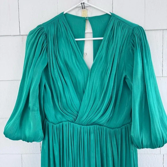Costarellos Brennie Iridescent Georgette Gown Green NO BELT size FR38 US6